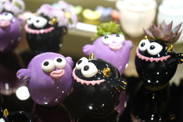 The artist's self-created character IPs, 'Dreamer & Pola', are also a major highlight of the exhibition.