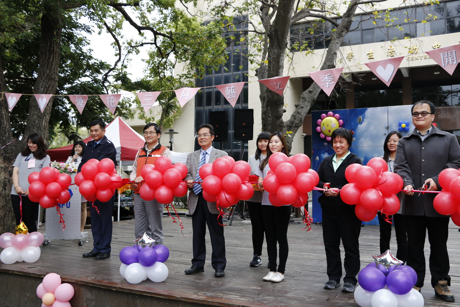 國立虎尾科技大學106年煙花三月藝文季開幕式剪綵 虎尾科大提供 3